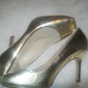 gold bcbggirls open toe dress metallic pump 8.5